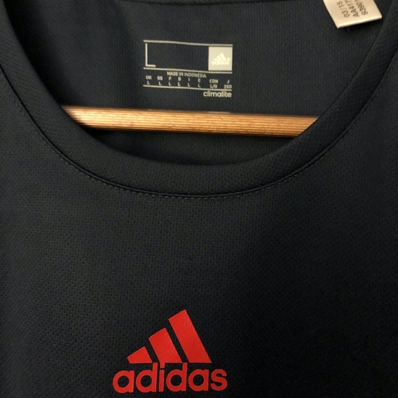Adidas T-Shirt - Picture 2 of 3